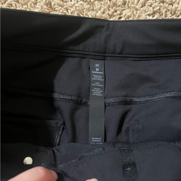 lululemon men’s pants - Picture 3 of 4